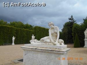 [P41] Grădinile Palatului Versailles - Statuie » foto by zlatna
 - 
<span class="allrVoted glyphicon glyphicon-heart hidden" id="av1131125"></span>
<a class="m-l-10 hidden" id="sv1131125" onclick="voting_Foto_DelVot(,1131125,3618)" role="button">șterge vot <span class="glyphicon glyphicon-remove"></span></a>
<a id="v91131125" class=" c-red"  onclick="voting_Foto_SetVot(1131125)" role="button"><span class="glyphicon glyphicon-heart-empty"></span> <b>LIKE</b> = Votează poza</a> <img class="hidden"  id="f1131125W9" src="/imagini/loader.gif" border="0" /><span class="AjErrMes hidden" id="e1131125ErM"></span>