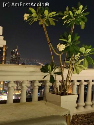 [P14] Lebua at State Tower; Distil Bar » foto by crismis
 - 
<span class="allrVoted glyphicon glyphicon-heart hidden" id="av1364455"></span>
<a class="m-l-10 hidden" id="sv1364455" onclick="voting_Foto_DelVot(,1364455,3625)" role="button">șterge vot <span class="glyphicon glyphicon-remove"></span></a>
<a id="v91364455" class=" c-red"  onclick="voting_Foto_SetVot(1364455)" role="button"><span class="glyphicon glyphicon-heart-empty"></span> <b>LIKE</b> = Votează poza</a> <img class="hidden"  id="f1364455W9" src="/imagini/loader.gif" border="0" /><span class="AjErrMes hidden" id="e1364455ErM"></span>