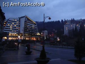 [P10] Plimbare prin Sinaia la ceas de seară.  » foto by Floryn81
 - 
<span class="allrVoted glyphicon glyphicon-heart hidden" id="av970353"></span>
<a class="m-l-10 hidden" id="sv970353" onclick="voting_Foto_DelVot(,970353,3677)" role="button">șterge vot <span class="glyphicon glyphicon-remove"></span></a>
<a id="v9970353" class=" c-red"  onclick="voting_Foto_SetVot(970353)" role="button"><span class="glyphicon glyphicon-heart-empty"></span> <b>LIKE</b> = Votează poza</a> <img class="hidden"  id="f970353W9" src="/imagini/loader.gif" border="0" /><span class="AjErrMes hidden" id="e970353ErM"></span>