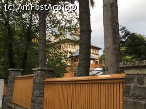 [P68] Predeal - vila Caprioara » foto by mishu
 - 
<span class="allrVoted glyphicon glyphicon-heart hidden" id="av1324412"></span>
<a class="m-l-10 hidden" id="sv1324412" onclick="voting_Foto_DelVot(,1324412,3678)" role="button">șterge vot <span class="glyphicon glyphicon-remove"></span></a>
<a id="v91324412" class=" c-red"  onclick="voting_Foto_SetVot(1324412)" role="button"><span class="glyphicon glyphicon-heart-empty"></span> <b>LIKE</b> = Votează poza</a> <img class="hidden"  id="f1324412W9" src="/imagini/loader.gif" border="0" /><span class="AjErrMes hidden" id="e1324412ErM"></span>
