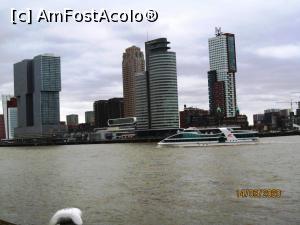 [P18] Cladiri din Rotterdam.  » foto by melena
 - 
<span class="allrVoted glyphicon glyphicon-heart hidden" id="av1151803"></span>
<a class="m-l-10 hidden" id="sv1151803" onclick="voting_Foto_DelVot(,1151803,3679)" role="button">șterge vot <span class="glyphicon glyphicon-remove"></span></a>
<a id="v91151803" class=" c-red"  onclick="voting_Foto_SetVot(1151803)" role="button"><span class="glyphicon glyphicon-heart-empty"></span> <b>LIKE</b> = Votează poza</a> <img class="hidden"  id="f1151803W9" src="/imagini/loader.gif" border="0" /><span class="AjErrMes hidden" id="e1151803ErM"></span>
