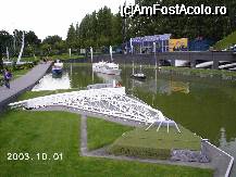 [P44] O altă imagine a şantierului naval. În fundal, în stânga, se vede replica celebrului Erasmusbrug, din Rotterdam » foto by Costi
 - 
<span class="allrVoted glyphicon glyphicon-heart hidden" id="av24322"></span>
<a class="m-l-10 hidden" id="sv24322" onclick="voting_Foto_DelVot(,24322,3707)" role="button">șterge vot <span class="glyphicon glyphicon-remove"></span></a>
<a id="v924322" class=" c-red"  onclick="voting_Foto_SetVot(24322)" role="button"><span class="glyphicon glyphicon-heart-empty"></span> <b>LIKE</b> = Votează poza</a> <img class="hidden"  id="f24322W9" src="/imagini/loader.gif" border="0" /><span class="AjErrMes hidden" id="e24322ErM"></span>