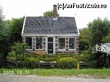 [P14] O căsuţă din poveste în Zaanse Schans » foto by Costi
 - 
<span class="allrVoted glyphicon glyphicon-heart hidden" id="av24430"></span>
<a class="m-l-10 hidden" id="sv24430" onclick="voting_Foto_DelVot(,24430,3710)" role="button">șterge vot <span class="glyphicon glyphicon-remove"></span></a>
<a id="v924430" class=" c-red"  onclick="voting_Foto_SetVot(24430)" role="button"><span class="glyphicon glyphicon-heart-empty"></span> <b>LIKE</b> = Votează poza</a> <img class="hidden"  id="f24430W9" src="/imagini/loader.gif" border="0" /><span class="AjErrMes hidden" id="e24430ErM"></span>