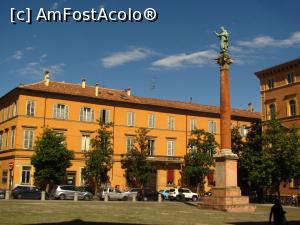 P01 [MAY-2016] Piazza San Dominic, cu coloana avand statuia sfantului