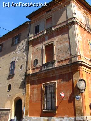 [P38] Bologna » foto by Radu Tudoran
 - 
<span class="allrVoted glyphicon glyphicon-heart hidden" id="av759731"></span>
<a class="m-l-10 hidden" id="sv759731" onclick="voting_Foto_DelVot(,759731,3721)" role="button">șterge vot <span class="glyphicon glyphicon-remove"></span></a>
<a id="v9759731" class=" c-red"  onclick="voting_Foto_SetVot(759731)" role="button"><span class="glyphicon glyphicon-heart-empty"></span> <b>LIKE</b> = Votează poza</a> <img class="hidden"  id="f759731W9" src="/imagini/loader.gif" border="0" /><span class="AjErrMes hidden" id="e759731ErM"></span>