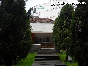 [P27] Hotel Moneasa » foto by inutiu
 - 
<span class="allrVoted glyphicon glyphicon-heart hidden" id="av347168"></span>
<a class="m-l-10 hidden" id="sv347168" onclick="voting_Foto_DelVot(,347168,3740)" role="button">șterge vot <span class="glyphicon glyphicon-remove"></span></a>
<a id="v9347168" class=" c-red"  onclick="voting_Foto_SetVot(347168)" role="button"><span class="glyphicon glyphicon-heart-empty"></span> <b>LIKE</b> = Votează poza</a> <img class="hidden"  id="f347168W9" src="/imagini/loader.gif" border="0" /><span class="AjErrMes hidden" id="e347168ErM"></span>