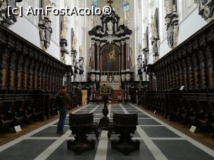 [P56] Biserica Sf. Pavel; stranele sculptate și altarul central » foto by crismis
 - 
<span class="allrVoted glyphicon glyphicon-heart hidden" id="av1057270"></span>
<a class="m-l-10 hidden" id="sv1057270" onclick="voting_Foto_DelVot(,1057270,3747)" role="button">șterge vot <span class="glyphicon glyphicon-remove"></span></a>
<a id="v91057270" class=" c-red"  onclick="voting_Foto_SetVot(1057270)" role="button"><span class="glyphicon glyphicon-heart-empty"></span> <b>LIKE</b> = Votează poza</a> <img class="hidden"  id="f1057270W9" src="/imagini/loader.gif" border="0" /><span class="AjErrMes hidden" id="e1057270ErM"></span>