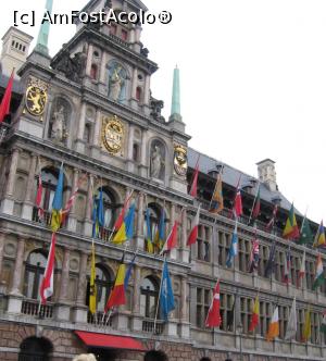[P06] Grote Markt, piaţa mare » foto by Michi
 - 
<span class="allrVoted glyphicon glyphicon-heart hidden" id="av1162768"></span>
<a class="m-l-10 hidden" id="sv1162768" onclick="voting_Foto_DelVot(,1162768,3747)" role="button">șterge vot <span class="glyphicon glyphicon-remove"></span></a>
<a id="v91162768" class=" c-red"  onclick="voting_Foto_SetVot(1162768)" role="button"><span class="glyphicon glyphicon-heart-empty"></span> <b>LIKE</b> = Votează poza</a> <img class="hidden"  id="f1162768W9" src="/imagini/loader.gif" border="0" /><span class="AjErrMes hidden" id="e1162768ErM"></span>