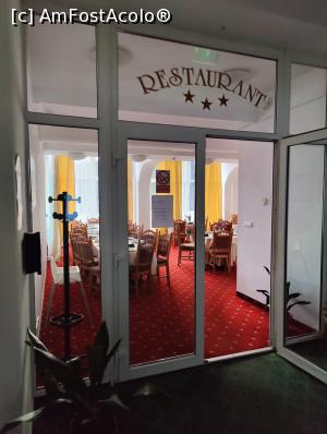 [P31] Hotel Iadolina - Stâna de Vale - restaurantul. » foto by creivean
 - 
<span class="allrVoted glyphicon glyphicon-heart hidden" id="av1306771"></span>
<a class="m-l-10 hidden" id="sv1306771" onclick="voting_Foto_DelVot(,1306771,3764)" role="button">șterge vot <span class="glyphicon glyphicon-remove"></span></a>
<a id="v91306771" class=" c-red"  onclick="voting_Foto_SetVot(1306771)" role="button"><span class="glyphicon glyphicon-heart-empty"></span> <b>LIKE</b> = Votează poza</a> <img class="hidden"  id="f1306771W9" src="/imagini/loader.gif" border="0" /><span class="AjErrMes hidden" id="e1306771ErM"></span>