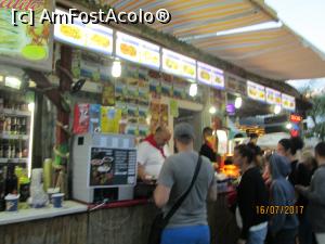 [P12] coada mereu la acest comerciant » foto by flaviana77
 - 
<span class="allrVoted glyphicon glyphicon-heart hidden" id="av895511"></span>
<a class="m-l-10 hidden" id="sv895511" onclick="voting_Foto_DelVot(,895511,3771)" role="button">șterge vot <span class="glyphicon glyphicon-remove"></span></a>
<a id="v9895511" class=" c-red"  onclick="voting_Foto_SetVot(895511)" role="button"><span class="glyphicon glyphicon-heart-empty"></span> <b>LIKE</b> = Votează poza</a> <img class="hidden"  id="f895511W9" src="/imagini/loader.gif" border="0" /><span class="AjErrMes hidden" id="e895511ErM"></span>