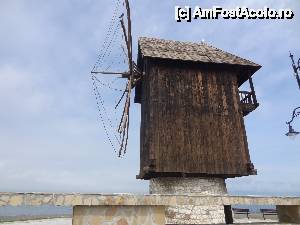 [P03] Moara de vant construita din piatra si lemn » foto by Marian Preda
 - 
<span class="allrVoted glyphicon glyphicon-heart hidden" id="av510801"></span>
<a class="m-l-10 hidden" id="sv510801" onclick="voting_Foto_DelVot(,510801,3774)" role="button">șterge vot <span class="glyphicon glyphicon-remove"></span></a>
<a id="v9510801" class=" c-red"  onclick="voting_Foto_SetVot(510801)" role="button"><span class="glyphicon glyphicon-heart-empty"></span> <b>LIKE</b> = Votează poza</a> <img class="hidden"  id="f510801W9" src="/imagini/loader.gif" border="0" /><span class="AjErrMes hidden" id="e510801ErM"></span>