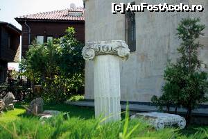 [P10] Capitel de tip ionic, nu am reușit să mă duc mai aproape, dar sunt sigur că nu exista vreo explicație aferentă. O fi sau nu original...  » foto by le_maitre
 - 
<span class="allrVoted glyphicon glyphicon-heart hidden" id="av483517"></span>
<a class="m-l-10 hidden" id="sv483517" onclick="voting_Foto_DelVot(,483517,3774)" role="button">șterge vot <span class="glyphicon glyphicon-remove"></span></a>
<a id="v9483517" class=" c-red"  onclick="voting_Foto_SetVot(483517)" role="button"><span class="glyphicon glyphicon-heart-empty"></span> <b>LIKE</b> = Votează poza</a> <img class="hidden"  id="f483517W9" src="/imagini/loader.gif" border="0" /><span class="AjErrMes hidden" id="e483517ErM"></span>