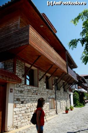 [P15] O casă foarte bine conservată, Milady așișderea :))  » foto by le_maitre
 - 
<span class="allrVoted glyphicon glyphicon-heart hidden" id="av483522"></span>
<a class="m-l-10 hidden" id="sv483522" onclick="voting_Foto_DelVot(,483522,3774)" role="button">șterge vot <span class="glyphicon glyphicon-remove"></span></a>
<a id="v9483522" class=" c-red"  onclick="voting_Foto_SetVot(483522)" role="button"><span class="glyphicon glyphicon-heart-empty"></span> <b>LIKE</b> = Votează poza</a> <img class="hidden"  id="f483522W9" src="/imagini/loader.gif" border="0" /><span class="AjErrMes hidden" id="e483522ErM"></span>