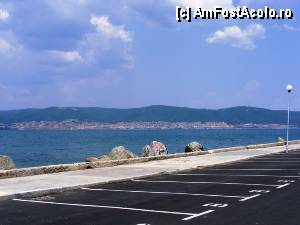 [P01] Nesebăr - parcarea din stânga istmului.  » foto by makuy*
 - 
<span class="allrVoted glyphicon glyphicon-heart hidden" id="av426468"></span>
<a class="m-l-10 hidden" id="sv426468" onclick="voting_Foto_DelVot(,426468,3774)" role="button">șterge vot <span class="glyphicon glyphicon-remove"></span></a>
<a id="v9426468" class=" c-red"  onclick="voting_Foto_SetVot(426468)" role="button"><span class="glyphicon glyphicon-heart-empty"></span> <b>LIKE</b> = Votează poza</a> <img class="hidden"  id="f426468W9" src="/imagini/loader.gif" border="0" /><span class="AjErrMes hidden" id="e426468ErM"></span>