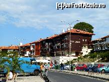 [P05] Pensiuni dispuse de-a lungul falezei » foto by cristisch2003
 - 
<span class="allrVoted glyphicon glyphicon-heart hidden" id="av452585"></span>
<a class="m-l-10 hidden" id="sv452585" onclick="voting_Foto_DelVot(,452585,3774)" role="button">șterge vot <span class="glyphicon glyphicon-remove"></span></a>
<a id="v9452585" class=" c-red"  onclick="voting_Foto_SetVot(452585)" role="button"><span class="glyphicon glyphicon-heart-empty"></span> <b>LIKE</b> = Votează poza</a> <img class="hidden"  id="f452585W9" src="/imagini/loader.gif" border="0" /><span class="AjErrMes hidden" id="e452585ErM"></span>