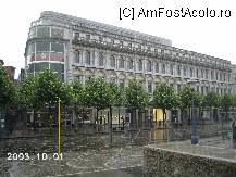 [P23] Media Markt, pe partea vestică a pieţei Saint-Lambert » foto by Costi
 - 
<span class="allrVoted glyphicon glyphicon-heart hidden" id="av25793"></span>
<a class="m-l-10 hidden" id="sv25793" onclick="voting_Foto_DelVot(,25793,3795)" role="button">șterge vot <span class="glyphicon glyphicon-remove"></span></a>
<a id="v925793" class=" c-red"  onclick="voting_Foto_SetVot(25793)" role="button"><span class="glyphicon glyphicon-heart-empty"></span> <b>LIKE</b> = Votează poza</a> <img class="hidden"  id="f25793W9" src="/imagini/loader.gif" border="0" /><span class="AjErrMes hidden" id="e25793ErM"></span>