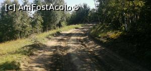 [P03] Încă bun, drumul din Slon spre Cascada Schinda. » foto by Aurici
 - 
<span class="allrVoted glyphicon glyphicon-heart hidden" id="av1272991"></span>
<a class="m-l-10 hidden" id="sv1272991" onclick="voting_Foto_DelVot(,1272991,3798)" role="button">șterge vot <span class="glyphicon glyphicon-remove"></span></a>
<a id="v91272991" class=" c-red"  onclick="voting_Foto_SetVot(1272991)" role="button"><span class="glyphicon glyphicon-heart-empty"></span> <b>LIKE</b> = Votează poza</a> <img class="hidden"  id="f1272991W9" src="/imagini/loader.gif" border="0" /><span class="AjErrMes hidden" id="e1272991ErM"></span>