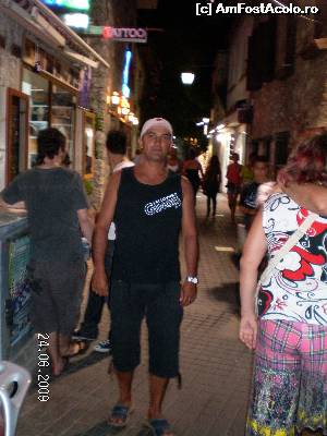 [P21] Seara ne aventurăm pe Bar Street » foto by irinad
 - 
<span class="allrVoted glyphicon glyphicon-heart hidden" id="av614071"></span>
<a class="m-l-10 hidden" id="sv614071" onclick="voting_Foto_DelVot(,614071,3806)" role="button">șterge vot <span class="glyphicon glyphicon-remove"></span></a>
<a id="v9614071" class=" c-red"  onclick="voting_Foto_SetVot(614071)" role="button"><span class="glyphicon glyphicon-heart-empty"></span> <b>LIKE</b> = Votează poza</a> <img class="hidden"  id="f614071W9" src="/imagini/loader.gif" border="0" /><span class="AjErrMes hidden" id="e614071ErM"></span>