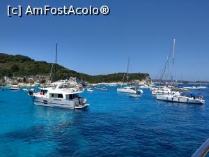 [P52] Antipaxos, „aglomerație” pe mare. » foto by maryka
 - 
<span class="allrVoted glyphicon glyphicon-heart hidden" id="av1259846"></span>
<a class="m-l-10 hidden" id="sv1259846" onclick="voting_Foto_DelVot(,1259846,3807)" role="button">șterge vot <span class="glyphicon glyphicon-remove"></span></a>
<a id="v91259846" class=" c-red"  onclick="voting_Foto_SetVot(1259846)" role="button"><span class="glyphicon glyphicon-heart-empty"></span> <b>LIKE</b> = Votează poza</a> <img class="hidden"  id="f1259846W9" src="/imagini/loader.gif" border="0" /><span class="AjErrMes hidden" id="e1259846ErM"></span>