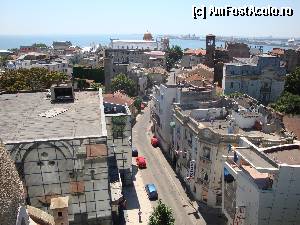 [P62] Constanța, Moscheea Carol I: strada Arhiepiscopiei văzută din minaret. Se zărește în dreapta turla Bisericii Sf. Anton, iar în plan central clădirea Arhiepiscopiei și cupola aurită a catedralei Arhiepiscopale Sf. Apostoli Petru și Pavel. În prim plan stânga este sediul BRD.  » foto by mariana.olaru
 - 
<span class="allrVoted glyphicon glyphicon-heart hidden" id="av393094"></span>
<a class="m-l-10 hidden" id="sv393094" onclick="voting_Foto_DelVot(,393094,3820)" role="button">șterge vot <span class="glyphicon glyphicon-remove"></span></a>
<a id="v9393094" class=" c-red"  onclick="voting_Foto_SetVot(393094)" role="button"><span class="glyphicon glyphicon-heart-empty"></span> <b>LIKE</b> = Votează poza</a> <img class="hidden"  id="f393094W9" src="/imagini/loader.gif" border="0" /><span class="AjErrMes hidden" id="e393094ErM"></span>