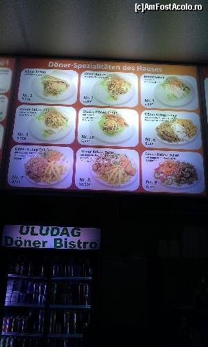 [P05] Uludad Döner Bistro » foto by AleDia
 - 
<span class="allrVoted glyphicon glyphicon-heart hidden" id="av589646"></span>
<a class="m-l-10 hidden" id="sv589646" onclick="voting_Foto_DelVot(,589646,3827)" role="button">șterge vot <span class="glyphicon glyphicon-remove"></span></a>
<a id="v9589646" class=" c-red"  onclick="voting_Foto_SetVot(589646)" role="button"><span class="glyphicon glyphicon-heart-empty"></span> <b>LIKE</b> = Votează poza</a> <img class="hidden"  id="f589646W9" src="/imagini/loader.gif" border="0" /><span class="AjErrMes hidden" id="e589646ErM"></span>