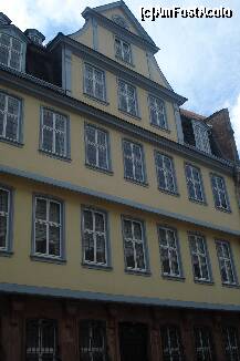 [P01] Casa marelui scriitor german Goethe din Frankfurt » foto by ileanaxperta*
 - 
<span class="allrVoted glyphicon glyphicon-heart hidden" id="av146404"></span>
<a class="m-l-10 hidden" id="sv146404" onclick="voting_Foto_DelVot(,146404,3827)" role="button">șterge vot <span class="glyphicon glyphicon-remove"></span></a>
<a id="v9146404" class=" c-red"  onclick="voting_Foto_SetVot(146404)" role="button"><span class="glyphicon glyphicon-heart-empty"></span> <b>LIKE</b> = Votează poza</a> <img class="hidden"  id="f146404W9" src="/imagini/loader.gif" border="0" /><span class="AjErrMes hidden" id="e146404ErM"></span>