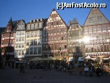 [P02] Case in stil gotic ce adapostesc primaria orasului Frankfurt, emblema orasului » foto by dorgo
 - 
<span class="allrVoted glyphicon glyphicon-heart hidden" id="av110520"></span>
<a class="m-l-10 hidden" id="sv110520" onclick="voting_Foto_DelVot(,110520,3827)" role="button">șterge vot <span class="glyphicon glyphicon-remove"></span></a>
<a id="v9110520" class=" c-red"  onclick="voting_Foto_SetVot(110520)" role="button"><span class="glyphicon glyphicon-heart-empty"></span> <b>LIKE</b> = Votează poza</a> <img class="hidden"  id="f110520W9" src="/imagini/loader.gif" border="0" /><span class="AjErrMes hidden" id="e110520ErM"></span>