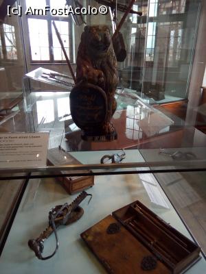 [P27] Arme » foto by GabrielaG
 - 
<span class="allrVoted glyphicon glyphicon-heart hidden" id="av748942"></span>
<a class="m-l-10 hidden" id="sv748942" onclick="voting_Foto_DelVot(,748942,3842)" role="button">șterge vot <span class="glyphicon glyphicon-remove"></span></a>
<a id="v9748942" class=" c-red"  onclick="voting_Foto_SetVot(748942)" role="button"><span class="glyphicon glyphicon-heart-empty"></span> <b>LIKE</b> = Votează poza</a> <img class="hidden"  id="f748942W9" src="/imagini/loader.gif" border="0" /><span class="AjErrMes hidden" id="e748942ErM"></span>