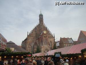 [P02] Frauenkirche, deasupra tîrgului de Crăciun.  » foto by abancor
 - 
<span class="allrVoted glyphicon glyphicon-heart hidden" id="av386241"></span>
<a class="m-l-10 hidden" id="sv386241" onclick="voting_Foto_DelVot(,386241,3842)" role="button">șterge vot <span class="glyphicon glyphicon-remove"></span></a>
<a id="v9386241" class=" c-red"  onclick="voting_Foto_SetVot(386241)" role="button"><span class="glyphicon glyphicon-heart-empty"></span> <b>LIKE</b> = Votează poza</a> <img class="hidden"  id="f386241W9" src="/imagini/loader.gif" border="0" /><span class="AjErrMes hidden" id="e386241ErM"></span>
