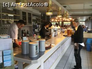 [P09] De aici in primul rand plecau bauturile » foto by mishu
 - 
<span class="allrVoted glyphicon glyphicon-heart hidden" id="av1041288"></span>
<a class="m-l-10 hidden" id="sv1041288" onclick="voting_Foto_DelVot(,1041288,3842)" role="button">șterge vot <span class="glyphicon glyphicon-remove"></span></a>
<a id="v91041288" class=" c-red"  onclick="voting_Foto_SetVot(1041288)" role="button"><span class="glyphicon glyphicon-heart-empty"></span> <b>LIKE</b> = Votează poza</a> <img class="hidden"  id="f1041288W9" src="/imagini/loader.gif" border="0" /><span class="AjErrMes hidden" id="e1041288ErM"></span>