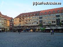 [P15] in 2005 cand am fost eu, aici erau multe multe tarabe si tarabute, unde am mancat cei mai buni covrigi si cele mai delicioase migdale glazurate » foto by deliutza27
 - 
<span class="allrVoted glyphicon glyphicon-heart hidden" id="av136874"></span>
<a class="m-l-10 hidden" id="sv136874" onclick="voting_Foto_DelVot(,136874,3842)" role="button">șterge vot <span class="glyphicon glyphicon-remove"></span></a>
<a id="v9136874" class=" c-red"  onclick="voting_Foto_SetVot(136874)" role="button"><span class="glyphicon glyphicon-heart-empty"></span> <b>LIKE</b> = Votează poza</a> <img class="hidden"  id="f136874W9" src="/imagini/loader.gif" border="0" /><span class="AjErrMes hidden" id="e136874ErM"></span>