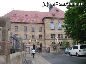 [P03] Clădirea în care s-a ţinut procesul de la Nurenberg » foto by Michi
 - 
<span class="allrVoted glyphicon glyphicon-heart hidden" id="av694788"></span>
<a class="m-l-10 hidden" id="sv694788" onclick="voting_Foto_DelVot(,694788,3842)" role="button">șterge vot <span class="glyphicon glyphicon-remove"></span></a>
<a id="v9694788" class=" c-red"  onclick="voting_Foto_SetVot(694788)" role="button"><span class="glyphicon glyphicon-heart-empty"></span> <b>LIKE</b> = Votează poza</a> <img class="hidden"  id="f694788W9" src="/imagini/loader.gif" border="0" /><span class="AjErrMes hidden" id="e694788ErM"></span>