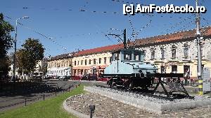 [P10] Veche locomotiva electrica tracta vagoane in vechiul cartier Velenta zona industriala veche din sec XIX aflata in spatele cetatii » foto by Nicu Teusdea
 - 
<span class="allrVoted glyphicon glyphicon-heart hidden" id="av480033"></span>
<a class="m-l-10 hidden" id="sv480033" onclick="voting_Foto_DelVot(,480033,3848)" role="button">șterge vot <span class="glyphicon glyphicon-remove"></span></a>
<a id="v9480033" class=" c-red"  onclick="voting_Foto_SetVot(480033)" role="button"><span class="glyphicon glyphicon-heart-empty"></span> <b>LIKE</b> = Votează poza</a> <img class="hidden"  id="f480033W9" src="/imagini/loader.gif" border="0" /><span class="AjErrMes hidden" id="e480033ErM"></span>