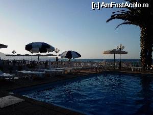 [P02] Piscina hotelului » foto by cristina-11
 - 
<span class="allrVoted glyphicon glyphicon-heart hidden" id="av530555"></span>
<a class="m-l-10 hidden" id="sv530555" onclick="voting_Foto_DelVot(,530555,3858)" role="button">șterge vot <span class="glyphicon glyphicon-remove"></span></a>
<a id="v9530555" class=" c-red"  onclick="voting_Foto_SetVot(530555)" role="button"><span class="glyphicon glyphicon-heart-empty"></span> <b>LIKE</b> = Votează poza</a> <img class="hidden"  id="f530555W9" src="/imagini/loader.gif" border="0" /><span class="AjErrMes hidden" id="e530555ErM"></span>