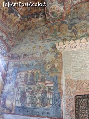 [P08] Biserica veche din Măldăreștii de Sus - Pictura din pridvor. » foto by iulianic
 - 
<span class="allrVoted glyphicon glyphicon-heart hidden" id="av1256758"></span>
<a class="m-l-10 hidden" id="sv1256758" onclick="voting_Foto_DelVot(,1256758,3860)" role="button">șterge vot <span class="glyphicon glyphicon-remove"></span></a>
<a id="v91256758" class=" c-red"  onclick="voting_Foto_SetVot(1256758)" role="button"><span class="glyphicon glyphicon-heart-empty"></span> <b>LIKE</b> = Votează poza</a> <img class="hidden"  id="f1256758W9" src="/imagini/loader.gif" border="0" /><span class="AjErrMes hidden" id="e1256758ErM"></span>