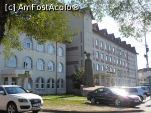 [P02] Horezu - Liceul &ldquo;Constantin Br&acirc;ncoveanu&rdquo;. » foto by iulianic
 - 
<span class="allrVoted glyphicon glyphicon-heart hidden" id="av1257858"></span>
<a class="m-l-10 hidden" id="sv1257858" onclick="voting_Foto_DelVot(,1257858,3860)" role="button">șterge vot <span class="glyphicon glyphicon-remove"></span></a>
<a id="v91257858" class=" c-red"  onclick="voting_Foto_SetVot(1257858)" role="button"><span class="glyphicon glyphicon-heart-empty"></span> <b>LIKE</b> = Votează poza</a> <img class="hidden"  id="f1257858W9" src="/imagini/loader.gif" border="0" /><span class="AjErrMes hidden" id="e1257858ErM"></span>