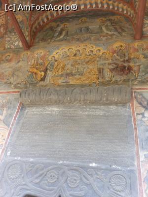 [P22] Horezu - Biserica din T&acirc;rg sau Biserica &ldquo;Intrarea &icirc;n Biserică a Maicii Domnului&rdquo;. » foto by iulianic
 - 
<span class="allrVoted glyphicon glyphicon-heart hidden" id="av1257878"></span>
<a class="m-l-10 hidden" id="sv1257878" onclick="voting_Foto_DelVot(,1257878,3860)" role="button">șterge vot <span class="glyphicon glyphicon-remove"></span></a>
<a id="v91257878" class=" c-red"  onclick="voting_Foto_SetVot(1257878)" role="button"><span class="glyphicon glyphicon-heart-empty"></span> <b>LIKE</b> = Votează poza</a> <img class="hidden"  id="f1257878W9" src="/imagini/loader.gif" border="0" /><span class="AjErrMes hidden" id="e1257878ErM"></span>