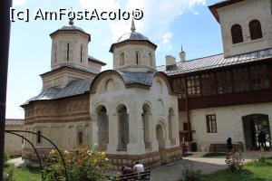 [P14] Mănăstirea Arnota, Biserica văzută &icirc;n toată frumusețea ei... » foto by mprofeanu
 - 
<span class="allrVoted glyphicon glyphicon-heart hidden" id="av1199119"></span>
<a class="m-l-10 hidden" id="sv1199119" onclick="voting_Foto_DelVot(,1199119,3860)" role="button">șterge vot <span class="glyphicon glyphicon-remove"></span></a>
<a id="v91199119" class=" c-red"  onclick="voting_Foto_SetVot(1199119)" role="button"><span class="glyphicon glyphicon-heart-empty"></span> <b>LIKE</b> = Votează poza</a> <img class="hidden"  id="f1199119W9" src="/imagini/loader.gif" border="0" /><span class="AjErrMes hidden" id="e1199119ErM"></span>