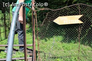 [P47] 20 minute p&acirc;nă la Peștera Liliecilor, scrie pe Indicatorul de l&acirc;ngă Mănăstirea Bistrița » foto by mprofeanu
 - 
<span class="allrVoted glyphicon glyphicon-heart hidden" id="av1199152"></span>
<a class="m-l-10 hidden" id="sv1199152" onclick="voting_Foto_DelVot(,1199152,3860)" role="button">șterge vot <span class="glyphicon glyphicon-remove"></span></a>
<a id="v91199152" class=" c-red"  onclick="voting_Foto_SetVot(1199152)" role="button"><span class="glyphicon glyphicon-heart-empty"></span> <b>LIKE</b> = Votează poza</a> <img class="hidden"  id="f1199152W9" src="/imagini/loader.gif" border="0" /><span class="AjErrMes hidden" id="e1199152ErM"></span>