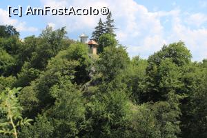 [P71] Schitul Păpușa văzut de pe drumul ce merge la Peștera Liliecilor, este pe celălalt mal al r&acirc;ului Bistrița, poză mărită la maxim... » foto by mprofeanu
 - 
<span class="allrVoted glyphicon glyphicon-heart hidden" id="av1199181"></span>
<a class="m-l-10 hidden" id="sv1199181" onclick="voting_Foto_DelVot(,1199181,3860)" role="button">șterge vot <span class="glyphicon glyphicon-remove"></span></a>
<a id="v91199181" class=" c-red"  onclick="voting_Foto_SetVot(1199181)" role="button"><span class="glyphicon glyphicon-heart-empty"></span> <b>LIKE</b> = Votează poza</a> <img class="hidden"  id="f1199181W9" src="/imagini/loader.gif" border="0" /><span class="AjErrMes hidden" id="e1199181ErM"></span>
