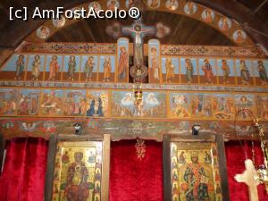 [P22] Catapeteasma Bisericii de lemn Gruşetu.  » foto by Safta Radu
 - 
<span class="allrVoted glyphicon glyphicon-heart hidden" id="av1025198"></span>
<a class="m-l-10 hidden" id="sv1025198" onclick="voting_Foto_DelVot(,1025198,3860)" role="button">șterge vot <span class="glyphicon glyphicon-remove"></span></a>
<a id="v91025198" class=" c-red"  onclick="voting_Foto_SetVot(1025198)" role="button"><span class="glyphicon glyphicon-heart-empty"></span> <b>LIKE</b> = Votează poza</a> <img class="hidden"  id="f1025198W9" src="/imagini/loader.gif" border="0" /><span class="AjErrMes hidden" id="e1025198ErM"></span>