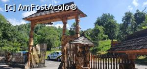 [P01] Intrarea la Pensiunea Cerna » foto by Nobodyforever
 - 
<span class="allrVoted glyphicon glyphicon-heart hidden" id="av1317141"></span>
<a class="m-l-10 hidden" id="sv1317141" onclick="voting_Foto_DelVot(,1317141,3860)" role="button">șterge vot <span class="glyphicon glyphicon-remove"></span></a>
<a id="v91317141" class=" c-red"  onclick="voting_Foto_SetVot(1317141)" role="button"><span class="glyphicon glyphicon-heart-empty"></span> <b>LIKE</b> = Votează poza</a> <img class="hidden"  id="f1317141W9" src="/imagini/loader.gif" border="0" /><span class="AjErrMes hidden" id="e1317141ErM"></span>