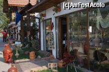 [P09] Horezu si imprejurimi - un magazin cu obiecte moderne din ceramica si nu numai » foto by valimi
 - 
<span class="allrVoted glyphicon glyphicon-heart hidden" id="av174132"></span>
<a class="m-l-10 hidden" id="sv174132" onclick="voting_Foto_DelVot(,174132,3860)" role="button">șterge vot <span class="glyphicon glyphicon-remove"></span></a>
<a id="v9174132" class=" c-red"  onclick="voting_Foto_SetVot(174132)" role="button"><span class="glyphicon glyphicon-heart-empty"></span> <b>LIKE</b> = Votează poza</a> <img class="hidden"  id="f174132W9" src="/imagini/loader.gif" border="0" /><span class="AjErrMes hidden" id="e174132ErM"></span>