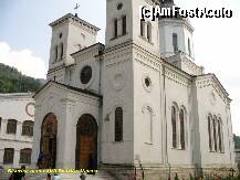 [P13] Biserica Manastirii Bistrita, comuna Costesti, judetul Valcea » foto by ascent
 - 
<span class="allrVoted glyphicon glyphicon-heart hidden" id="av151771"></span>
<a class="m-l-10 hidden" id="sv151771" onclick="voting_Foto_DelVot(,151771,3860)" role="button">șterge vot <span class="glyphicon glyphicon-remove"></span></a>
<a id="v9151771" class=" c-red"  onclick="voting_Foto_SetVot(151771)" role="button"><span class="glyphicon glyphicon-heart-empty"></span> <b>LIKE</b> = Votează poza</a> <img class="hidden"  id="f151771W9" src="/imagini/loader.gif" border="0" /><span class="AjErrMes hidden" id="e151771ErM"></span>