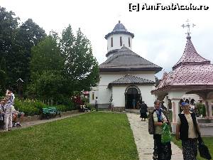 [P03] Biserica, aghiasmarul, alei, banci, gazon, aer curat, liniste » foto by Dan&Ema
 - 
<span class="allrVoted glyphicon glyphicon-heart hidden" id="av527573"></span>
<a class="m-l-10 hidden" id="sv527573" onclick="voting_Foto_DelVot(,527573,3872)" role="button">șterge vot <span class="glyphicon glyphicon-remove"></span></a>
<a id="v9527573" class=" c-red"  onclick="voting_Foto_SetVot(527573)" role="button"><span class="glyphicon glyphicon-heart-empty"></span> <b>LIKE</b> = Votează poza</a> <img class="hidden"  id="f527573W9" src="/imagini/loader.gif" border="0" /><span class="AjErrMes hidden" id="e527573ErM"></span>