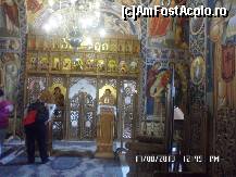 [P12] interior cu altarul si catapeteasma Manastirii Mraconia » foto by amero
 - 
<span class="allrVoted glyphicon glyphicon-heart hidden" id="av494686"></span>
<a class="m-l-10 hidden" id="sv494686" onclick="voting_Foto_DelVot(,494686,3894)" role="button">șterge vot <span class="glyphicon glyphicon-remove"></span></a>
<a id="v9494686" class=" c-red"  onclick="voting_Foto_SetVot(494686)" role="button"><span class="glyphicon glyphicon-heart-empty"></span> <b>LIKE</b> = Votează poza</a> <img class="hidden"  id="f494686W9" src="/imagini/loader.gif" border="0" /><span class="AjErrMes hidden" id="e494686ErM"></span>