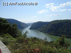 [P36] Cazanele Dunării văzute de pe malul sârbesc » foto by Cris
 - 
<span class="allrVoted glyphicon glyphicon-heart hidden" id="av845599"></span>
<a class="m-l-10 hidden" id="sv845599" onclick="voting_Foto_DelVot(,845599,3894)" role="button">șterge vot <span class="glyphicon glyphicon-remove"></span></a>
<a id="v9845599" class=" c-red"  onclick="voting_Foto_SetVot(845599)" role="button"><span class="glyphicon glyphicon-heart-empty"></span> <b>LIKE</b> = Votează poza</a> <img class="hidden"  id="f845599W9" src="/imagini/loader.gif" border="0" /><span class="AjErrMes hidden" id="e845599ErM"></span>