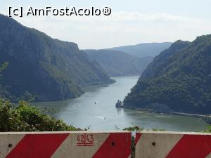 [P38] Cazanele Dunării văzute de pe malul sârbesc » foto by Cris
 - 
<span class="allrVoted glyphicon glyphicon-heart hidden" id="av845601"></span>
<a class="m-l-10 hidden" id="sv845601" onclick="voting_Foto_DelVot(,845601,3894)" role="button">șterge vot <span class="glyphicon glyphicon-remove"></span></a>
<a id="v9845601" class=" c-red"  onclick="voting_Foto_SetVot(845601)" role="button"><span class="glyphicon glyphicon-heart-empty"></span> <b>LIKE</b> = Votează poza</a> <img class="hidden"  id="f845601W9" src="/imagini/loader.gif" border="0" /><span class="AjErrMes hidden" id="e845601ErM"></span>