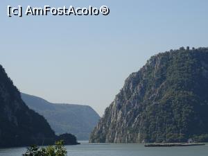 [P63] Cazanele Dunării - plimbare pe uscat » foto by Cris
 - 
<span class="allrVoted glyphicon glyphicon-heart hidden" id="av845626"></span>
<a class="m-l-10 hidden" id="sv845626" onclick="voting_Foto_DelVot(,845626,3894)" role="button">șterge vot <span class="glyphicon glyphicon-remove"></span></a>
<a id="v9845626" class=" c-red"  onclick="voting_Foto_SetVot(845626)" role="button"><span class="glyphicon glyphicon-heart-empty"></span> <b>LIKE</b> = Votează poza</a> <img class="hidden"  id="f845626W9" src="/imagini/loader.gif" border="0" /><span class="AjErrMes hidden" id="e845626ErM"></span>