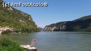 [P11] Vedere spre intrarea în Cazanele Mici » foto by costy69*
 - 
<span class="allrVoted glyphicon glyphicon-heart hidden" id="av794966"></span>
<a class="m-l-10 hidden" id="sv794966" onclick="voting_Foto_DelVot(,794966,3894)" role="button">șterge vot <span class="glyphicon glyphicon-remove"></span></a>
<a id="v9794966" class=" c-red"  onclick="voting_Foto_SetVot(794966)" role="button"><span class="glyphicon glyphicon-heart-empty"></span> <b>LIKE</b> = Votează poza</a> <img class="hidden"  id="f794966W9" src="/imagini/loader.gif" border="0" /><span class="AjErrMes hidden" id="e794966ErM"></span>